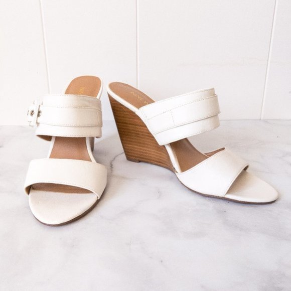 🌺3/$50 Nine West White Wedge Sandals - Picture 1 of 7